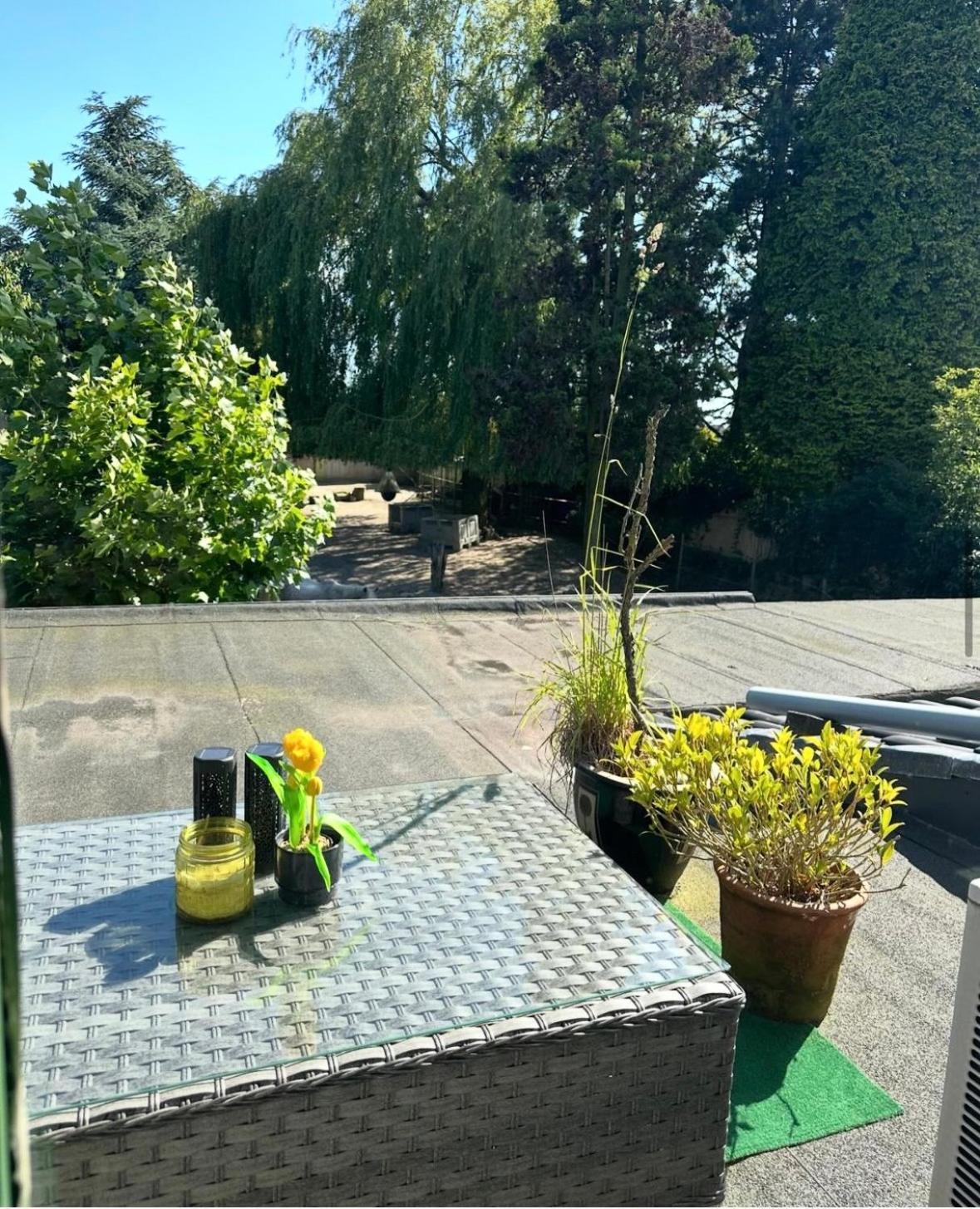 Aan De Grens Bed & Breakfast Lanaken